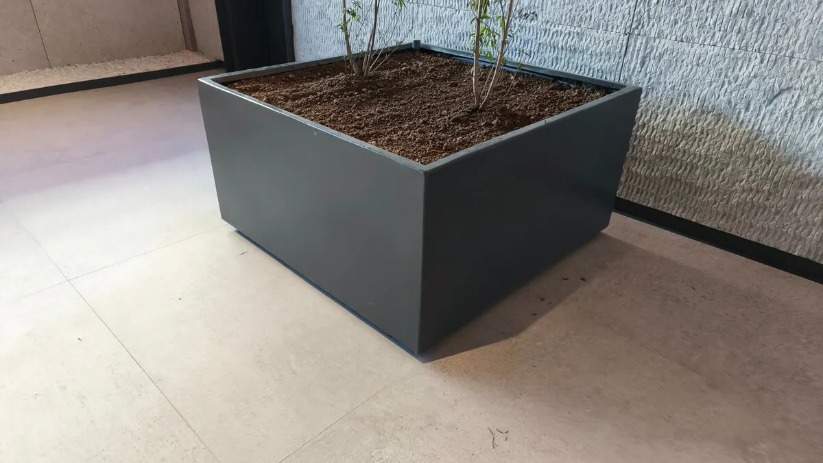 resultado jardinera de fibra de vidrio en madrid